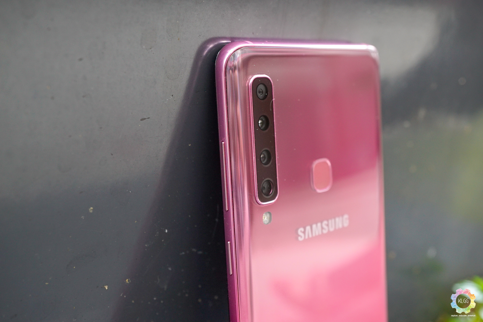 Samsung Galaxy A9 review: Galaxy A9 is the first Samsung phone with four  cameras and it comes in Bubblegum Pink - CNET