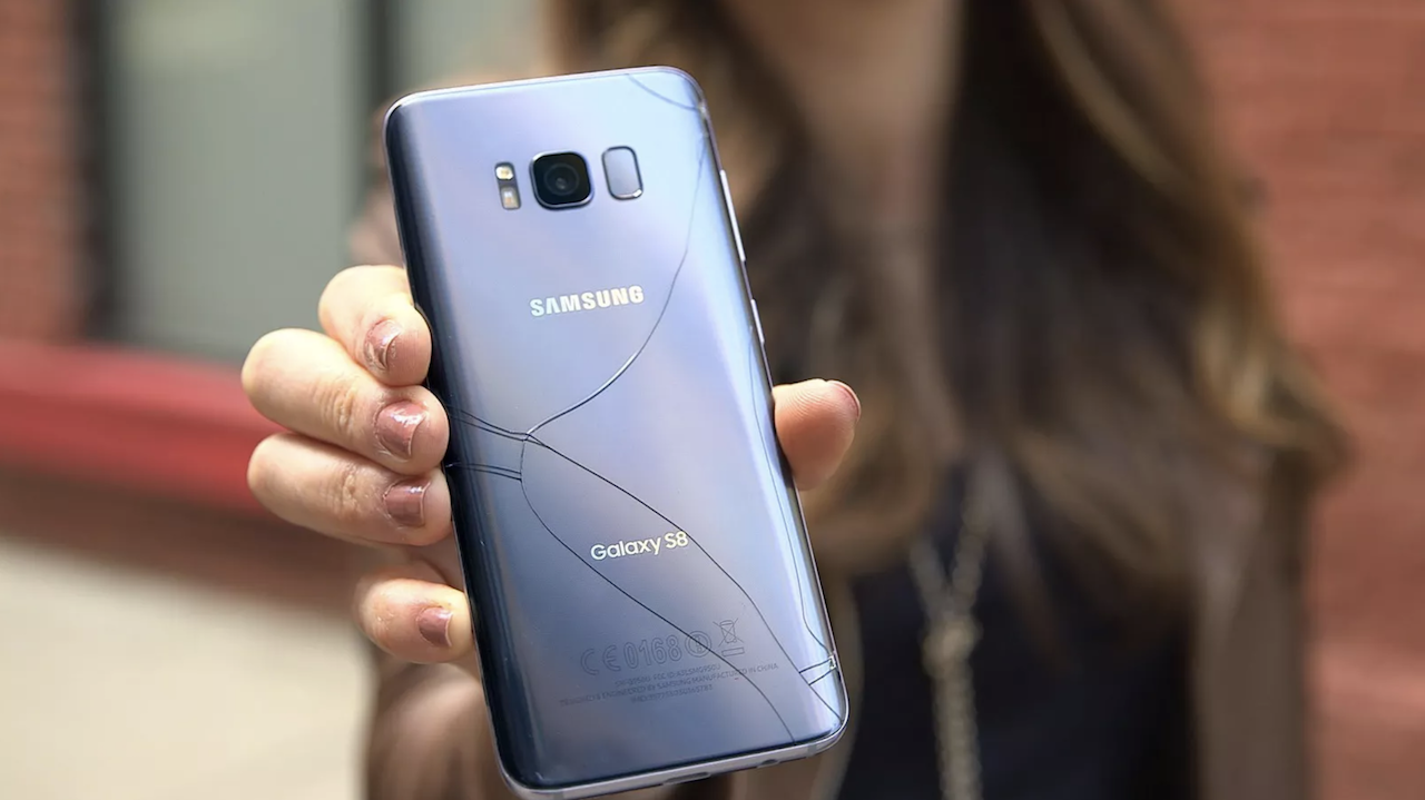 Cracked Galaxy S8. Image Credit: CNet
