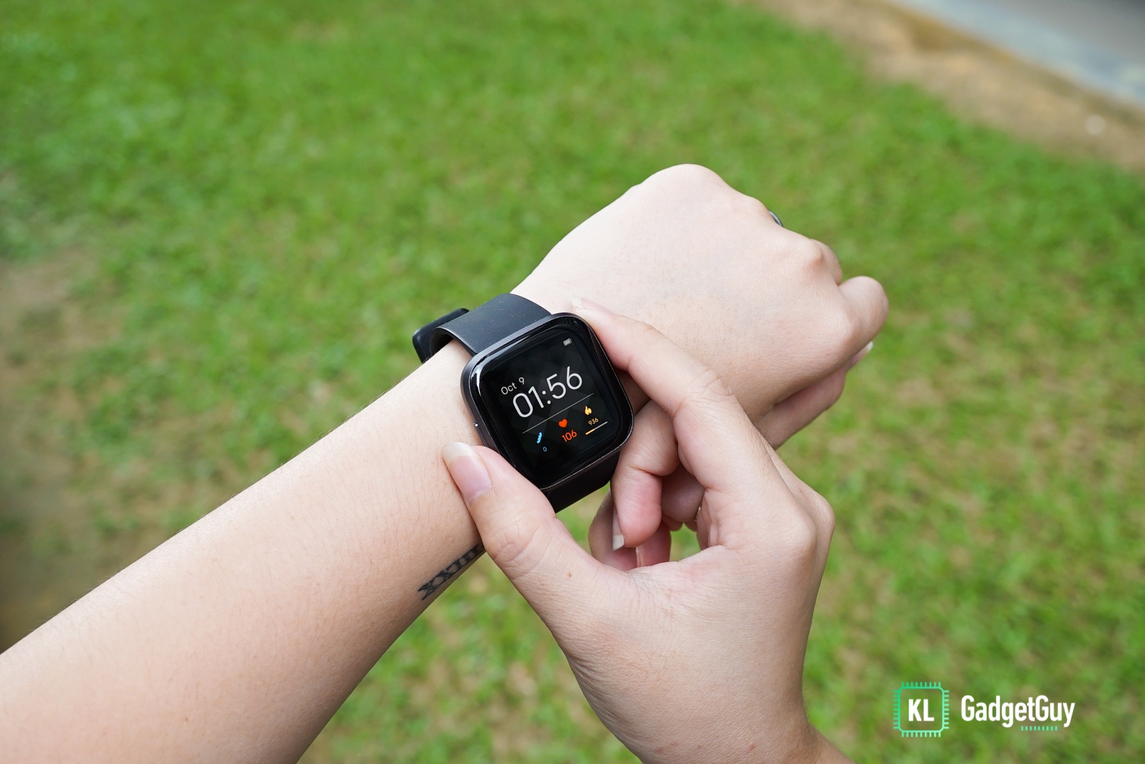 fitness versa 2 review