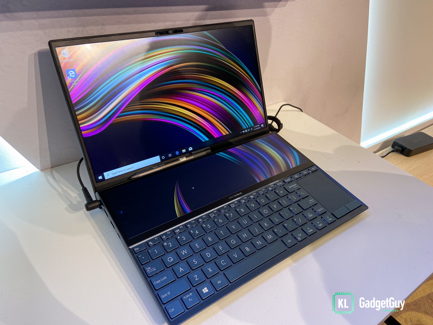 Asus zenbook duo ноутбук