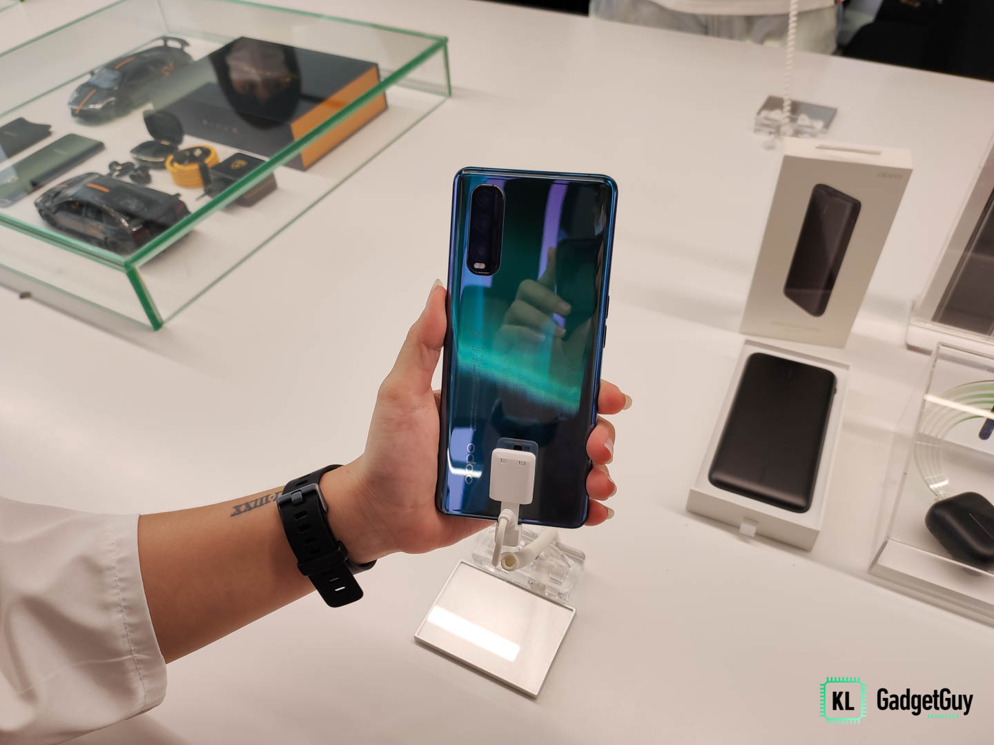 Oppo Find X2 And Find X2 Pro Launched In Malaysia Priced From Rm3 999 And Both Variants Support 5g Klgadgetguy