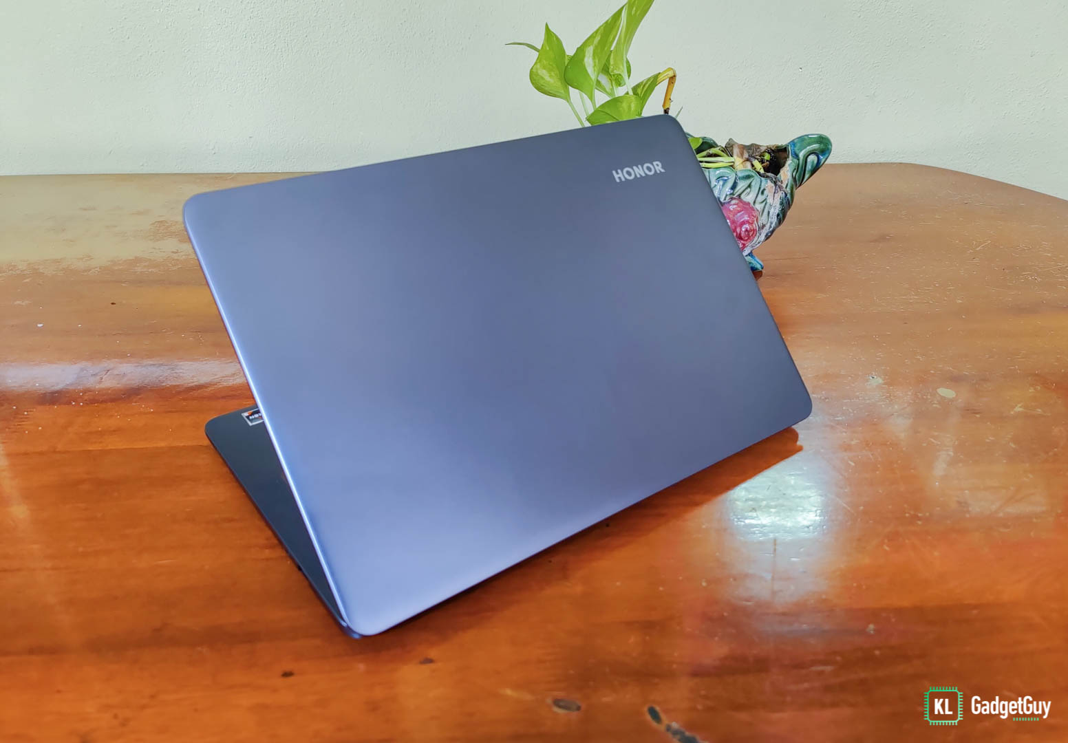 HONOR MagicBook AMD Ryzen 5 3500U Review Affordable silent