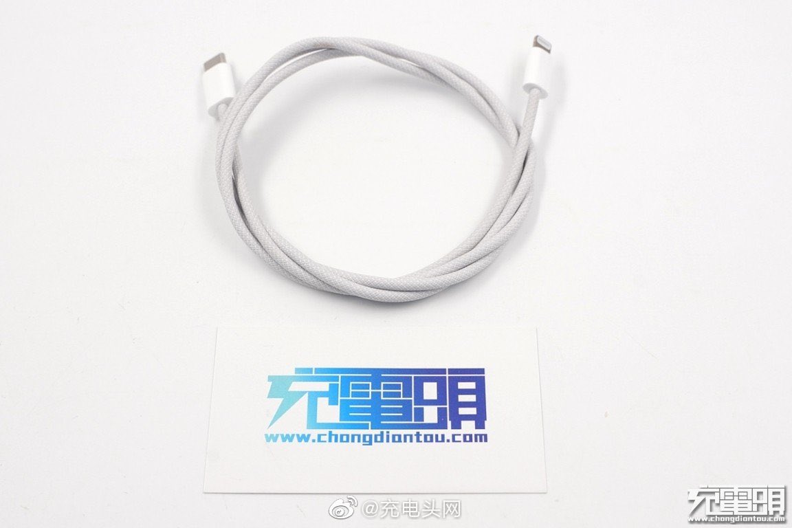 Lightning to USB-C cable, Apple, iPhone