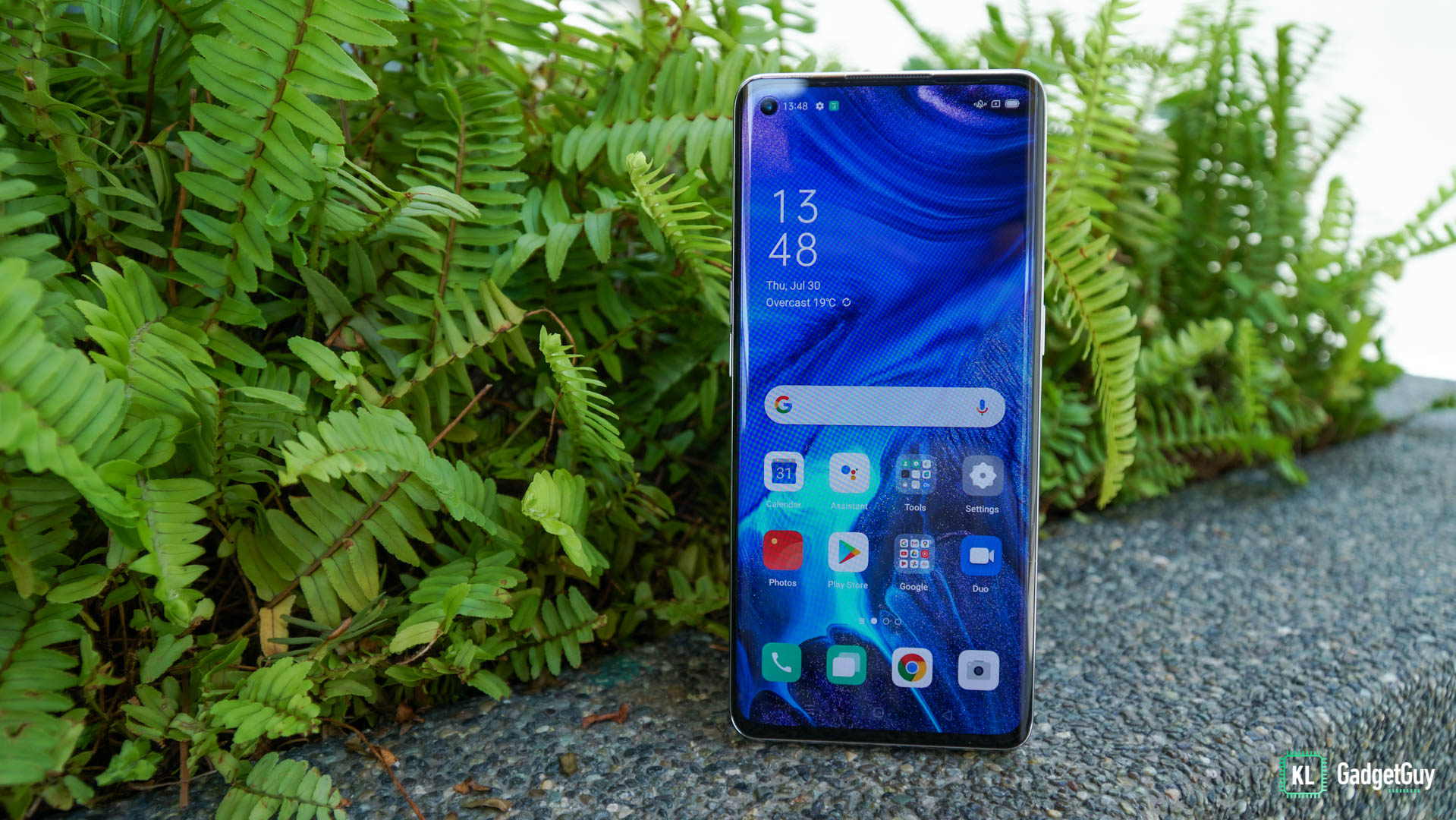 OPPO Reno4 Pro screen