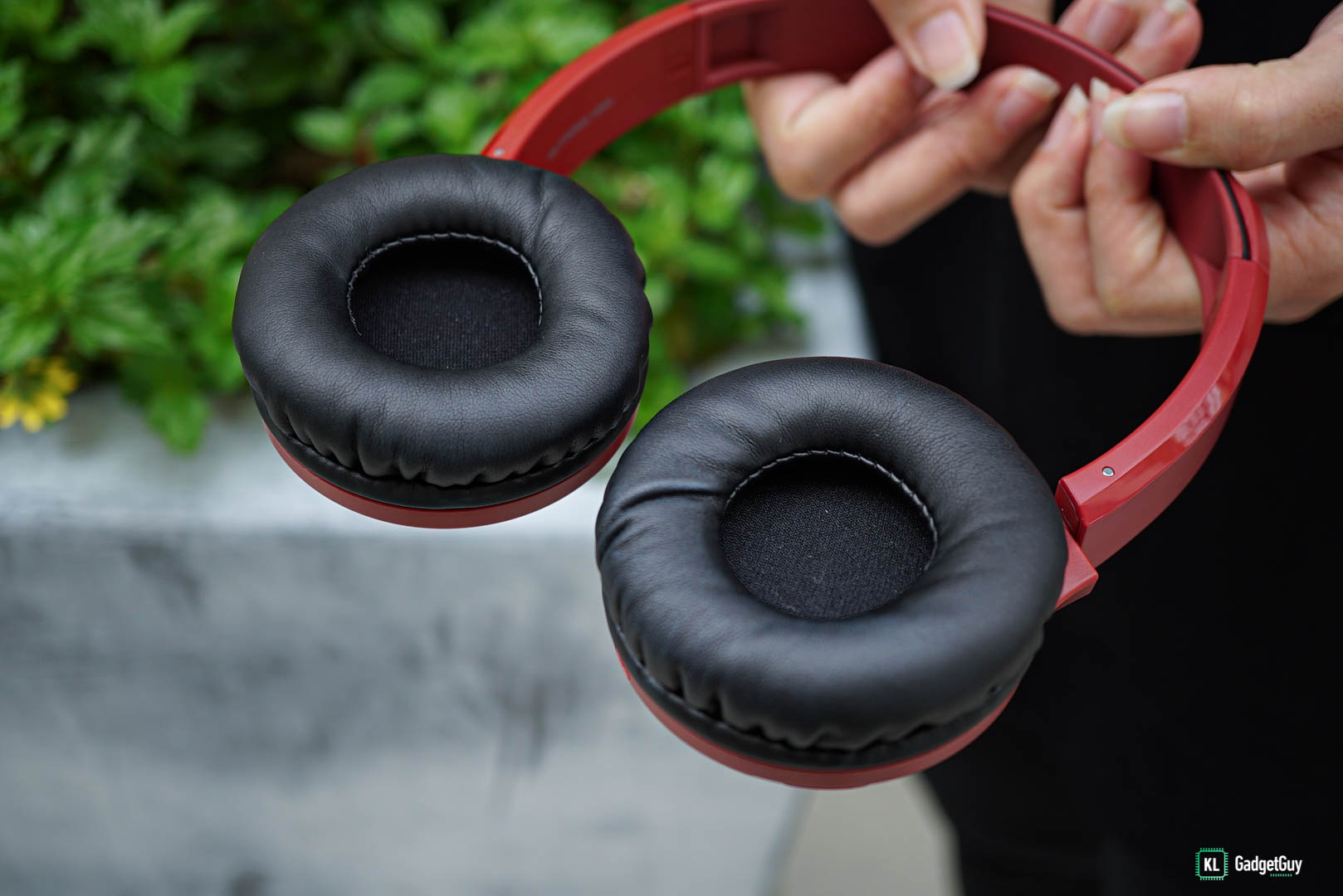 Infinity Tranz 700 Review Affordable and uninspired headphones