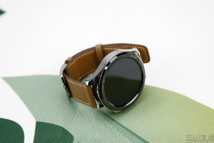 vivo watch brown