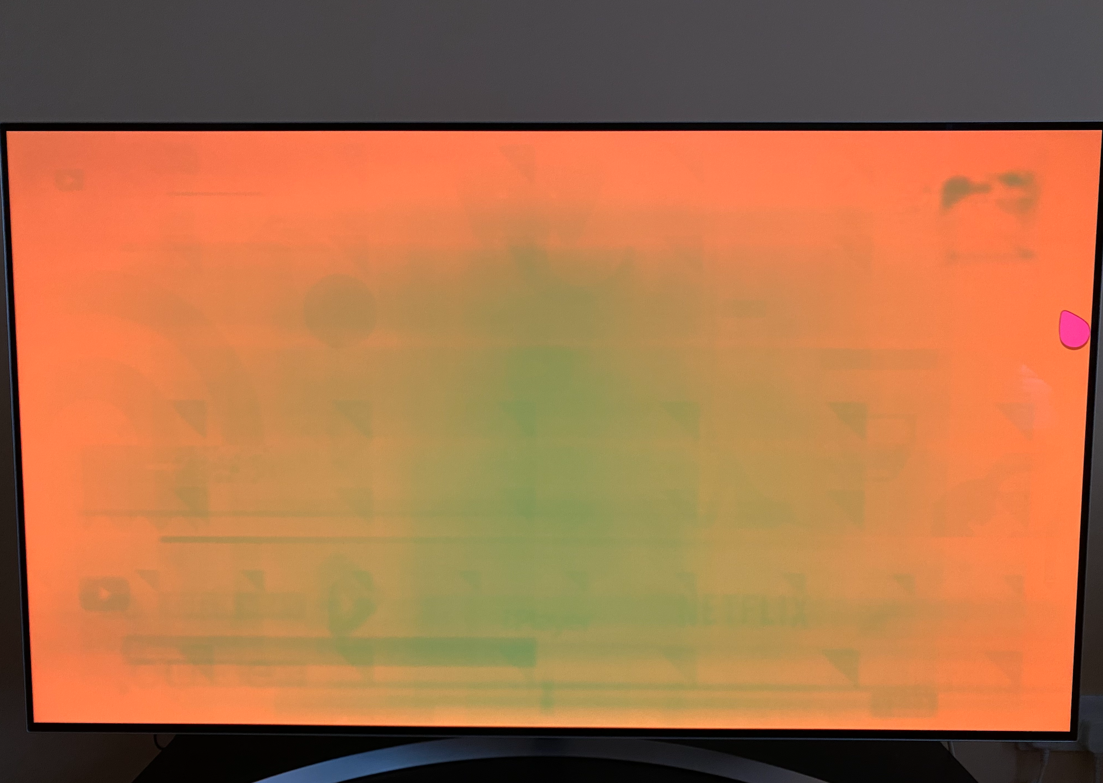 Сгорел монитор. Выгорание OLED экранов LG. Выгорание матриц олед LG. Выгорание матрицы телевизора OLED. Выгоревший олед телевизор.