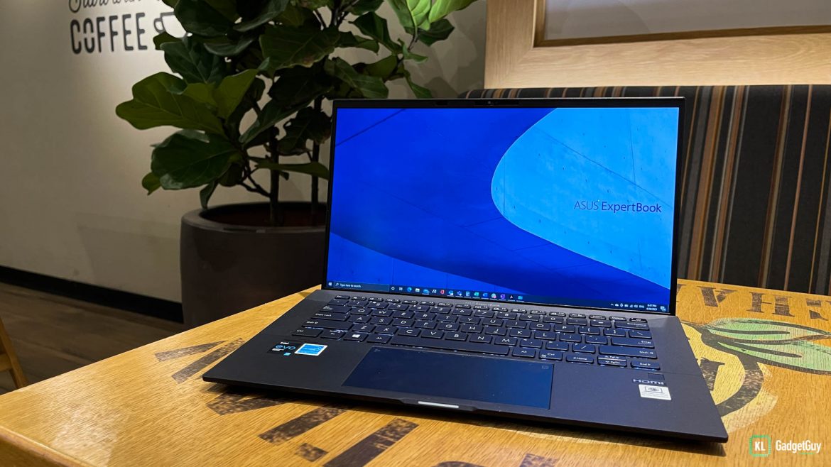ExpertBook B9