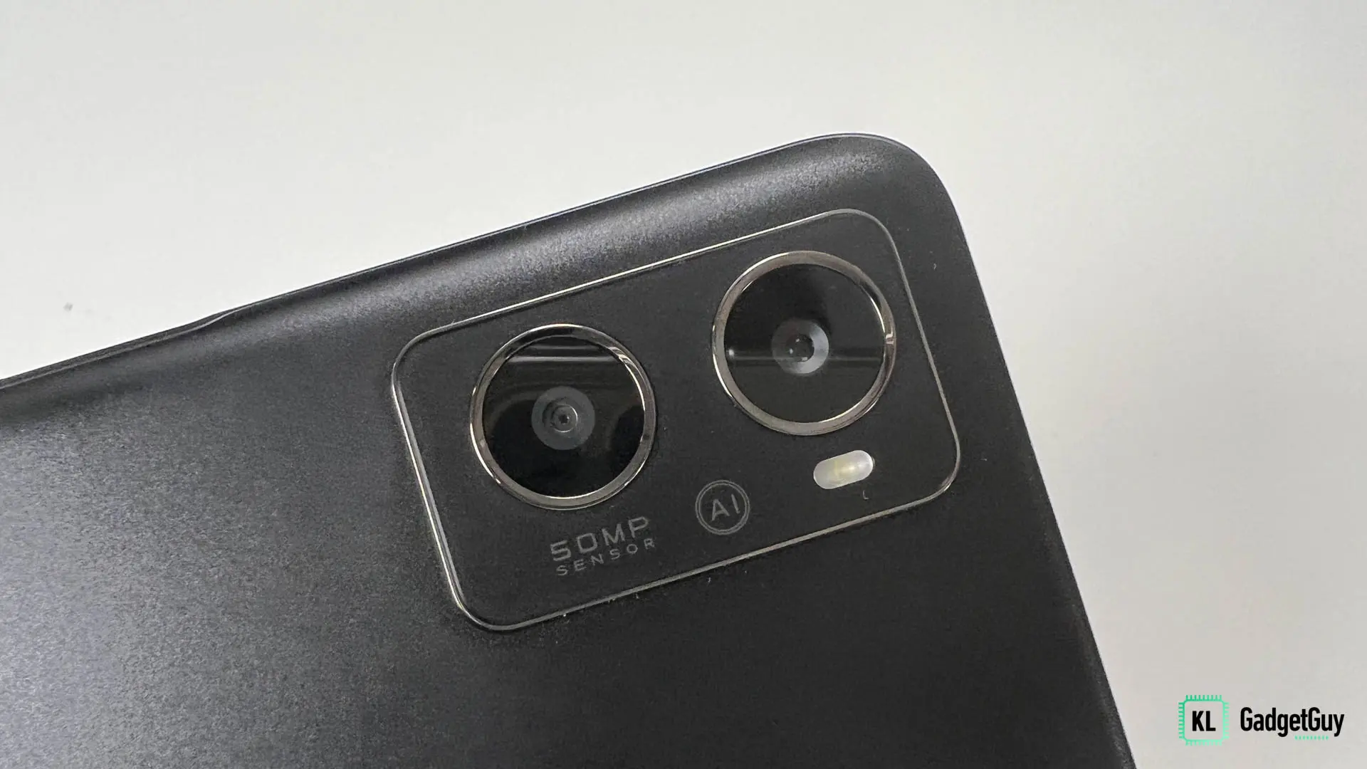 OPPO A96