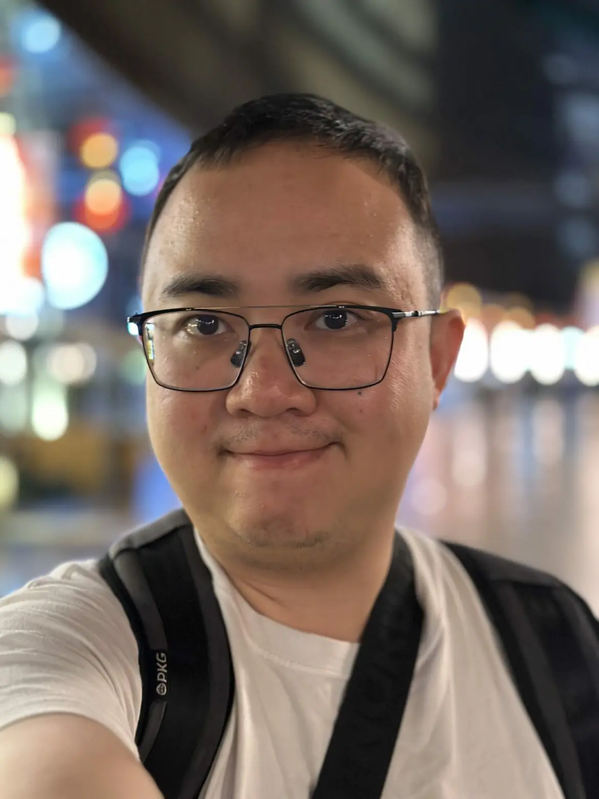 NightPortrait001-IP14Pro