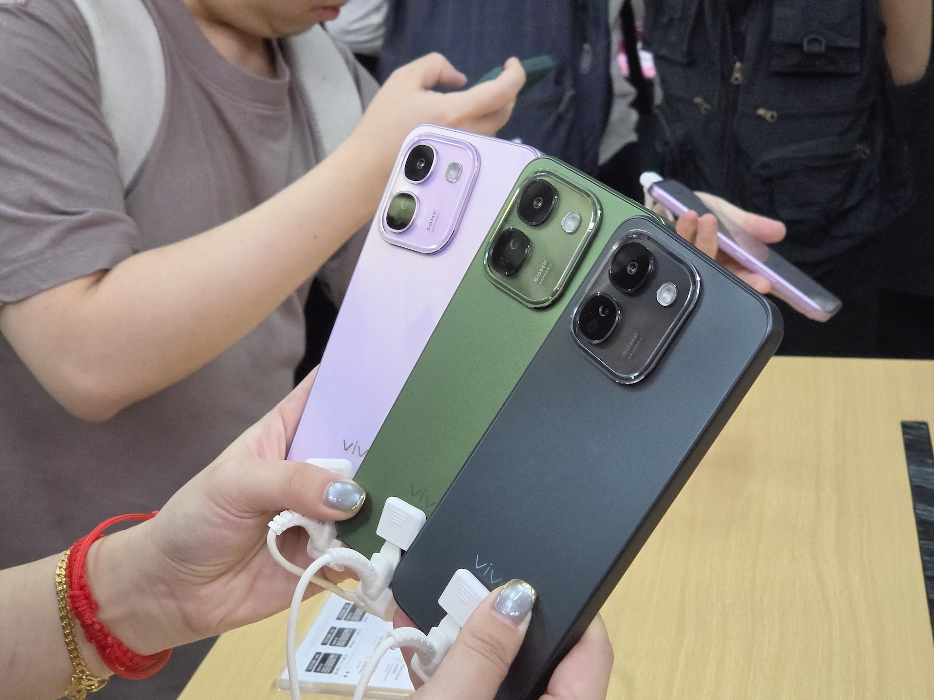vivo V80 Lite 5G Has a Huge 10,000mAh Battery