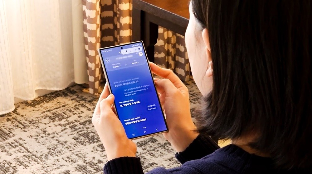 Samsung Galaxy phone being used for a Live Translate call